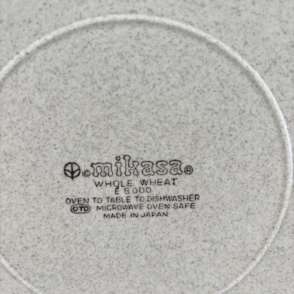 2 Vtg Mikasa Whole Wheat Stoneware Dinner‎ Plate 10.5